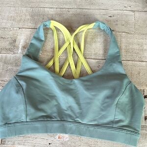 Lululemon sports bra